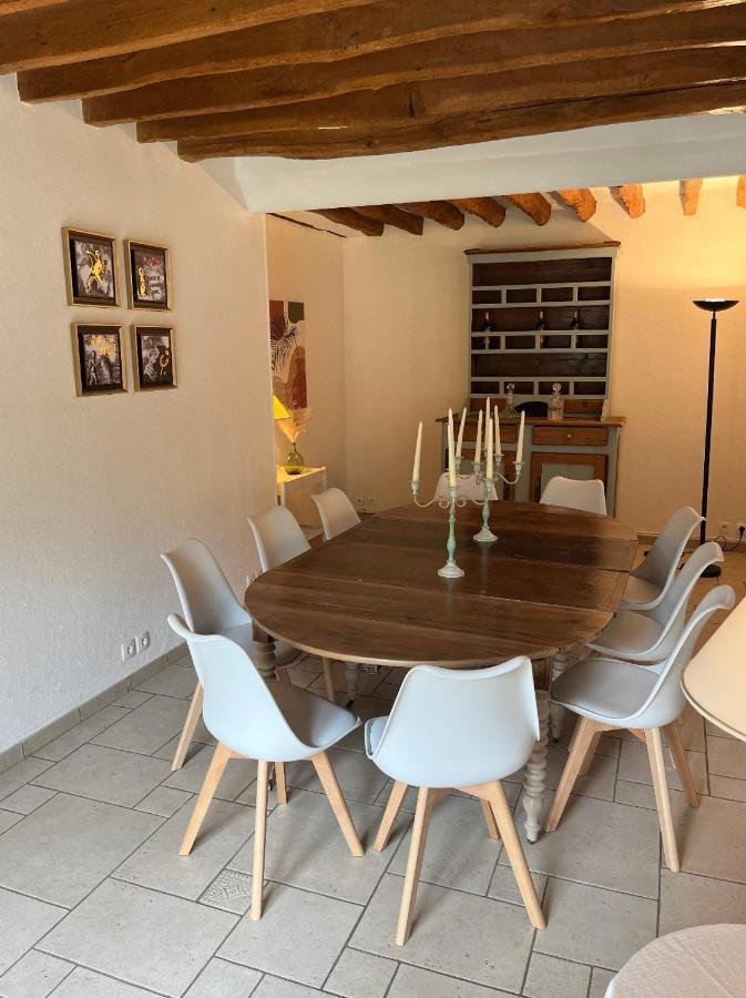 Chambres A La Maison Hermitage Aincourt Exterior foto