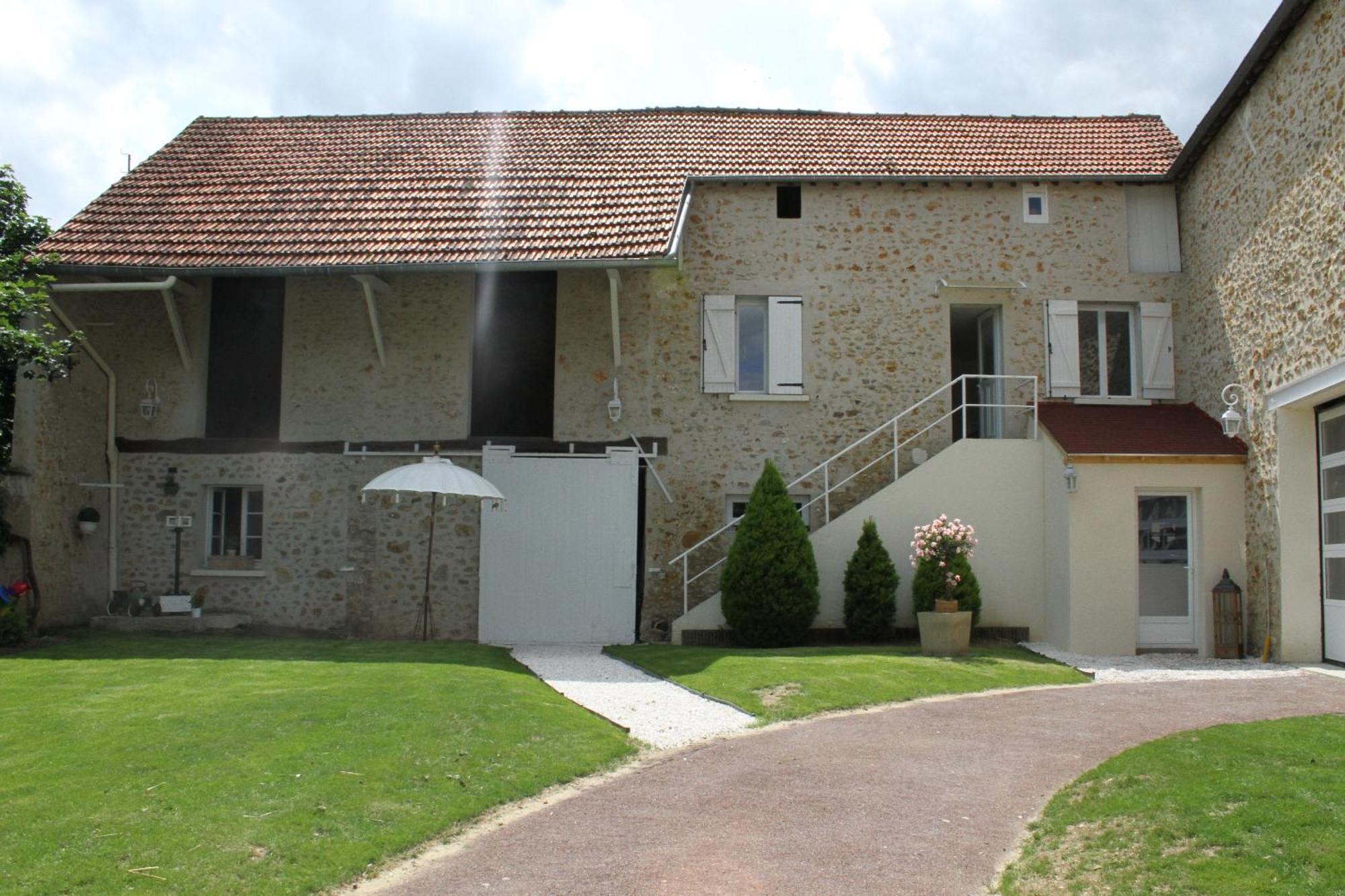Chambres A La Maison Hermitage Aincourt Exterior foto