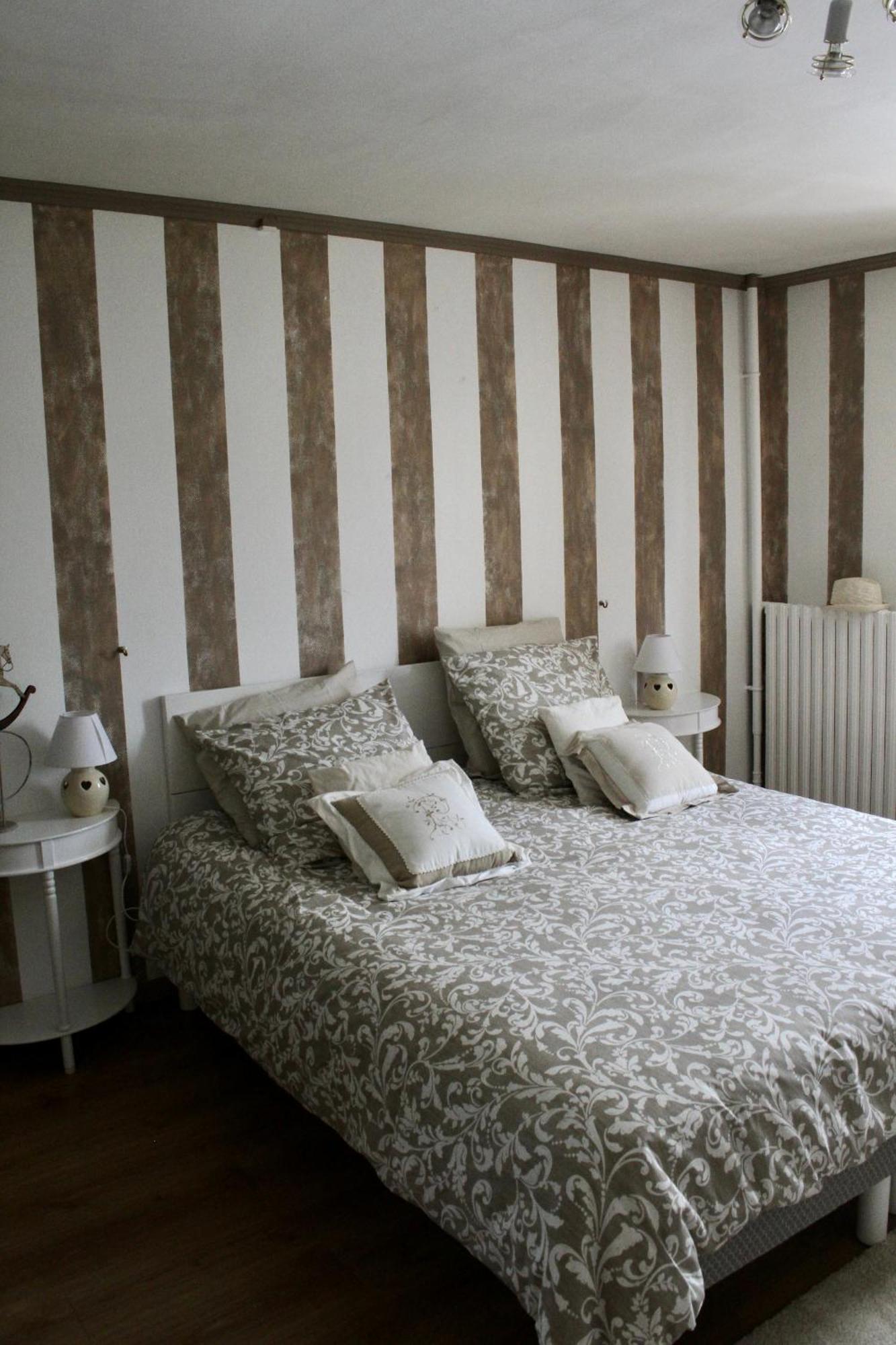 Chambres A La Maison Hermitage Aincourt Exterior foto